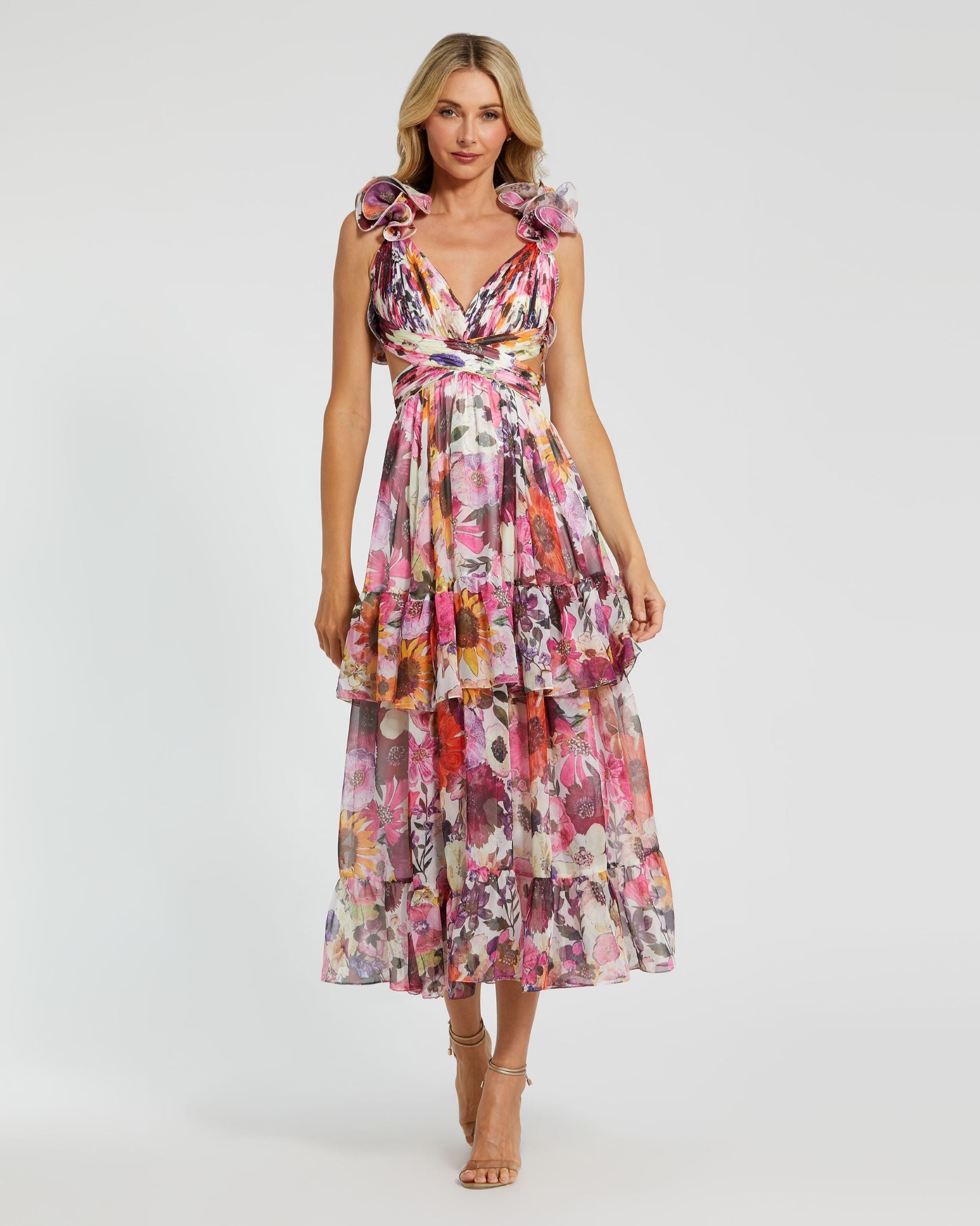 mac duggal cut out dress White Floral Chiffon Ruffle Tiered Cut-Out Midi Color:black/ivory/silver Zigzag Blue Shell Mini The waistline is about lowly-items