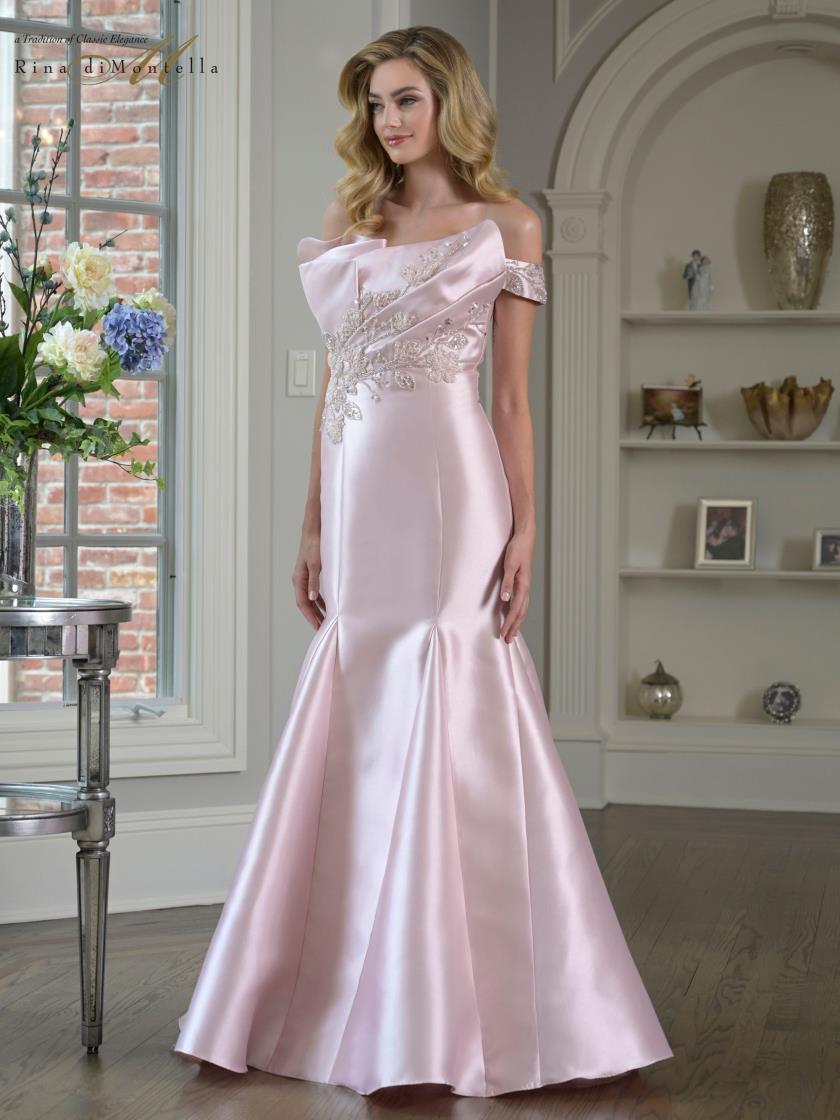 mother of the bride mermaid dress Chic Mermaid 3/4 Sleeves Sweep Train Mother of The Bride Dresses