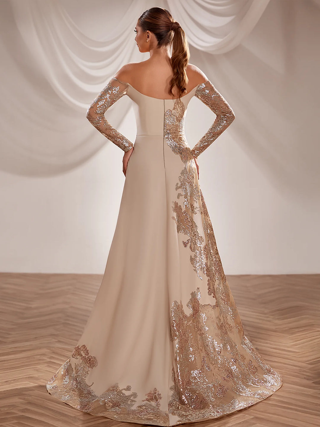 Reverie Couture SS237 Size 6 Only