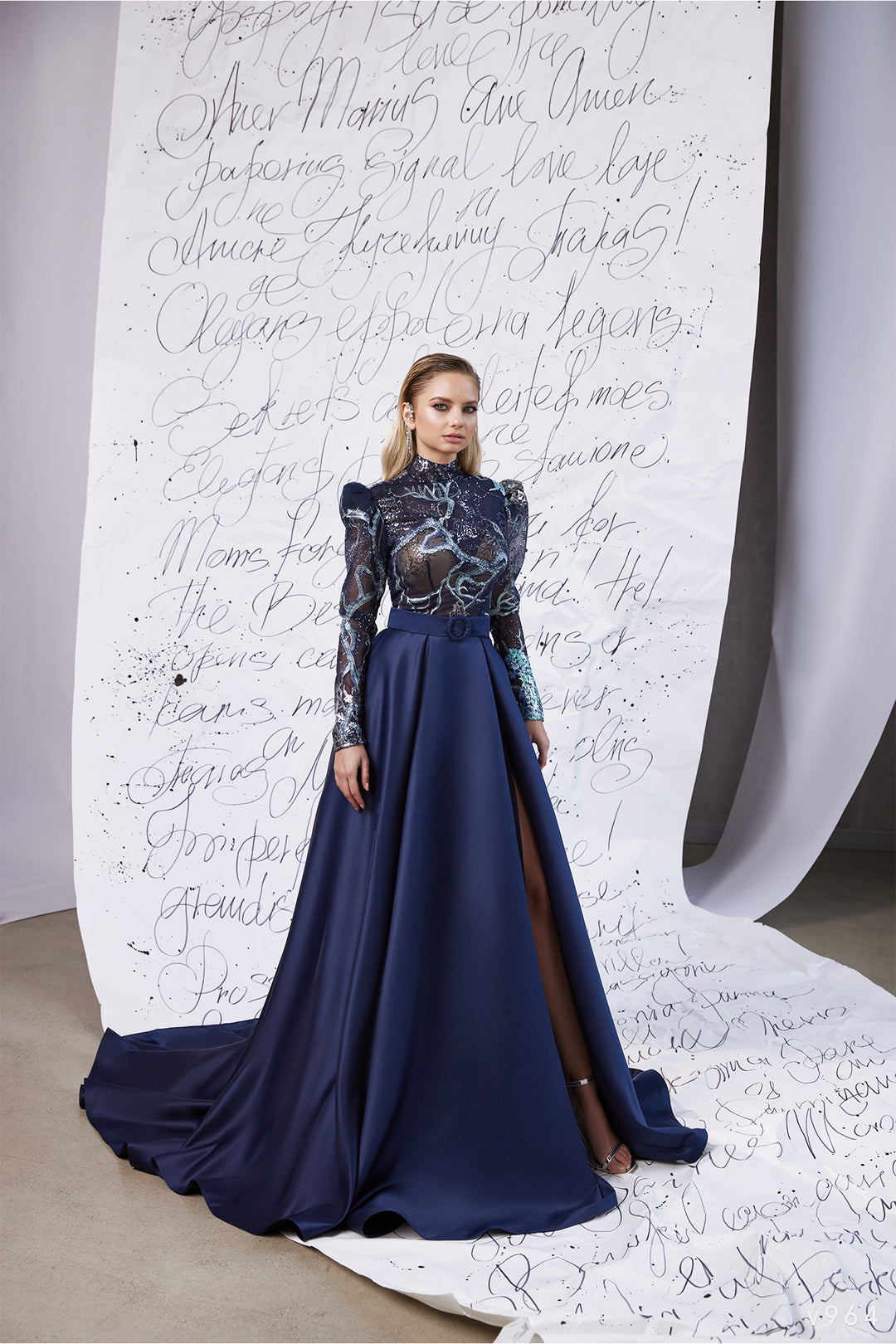 Vissaria v964 Dress - FOSTANI.com