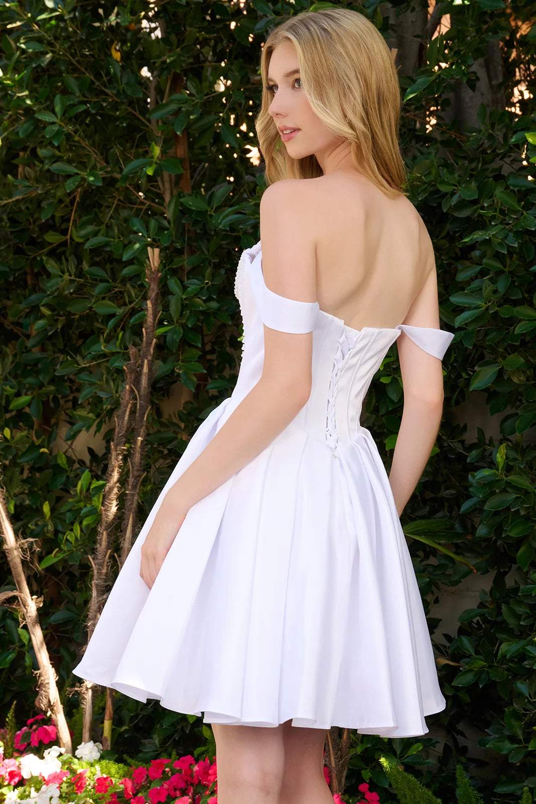 GLS Collective GS3855 corset back detail