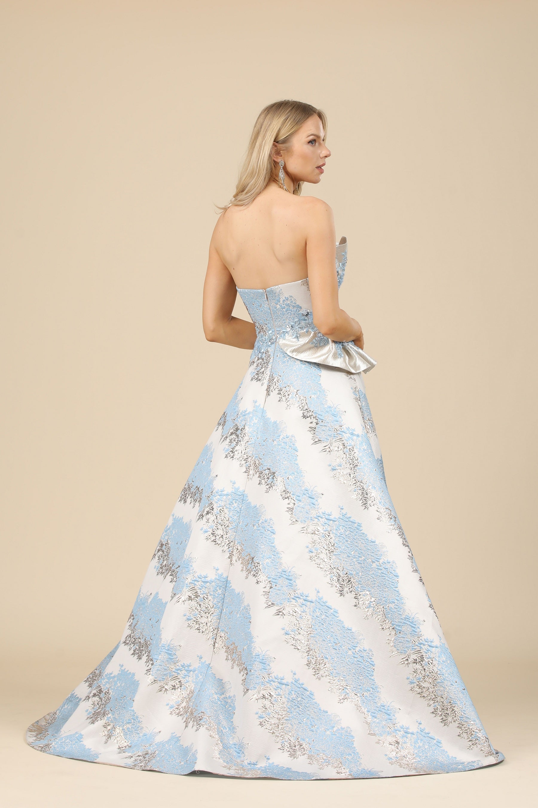 Della dress com reviews sales