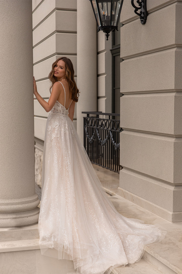 Maria Anette 5322 with Veil - FOSTANI