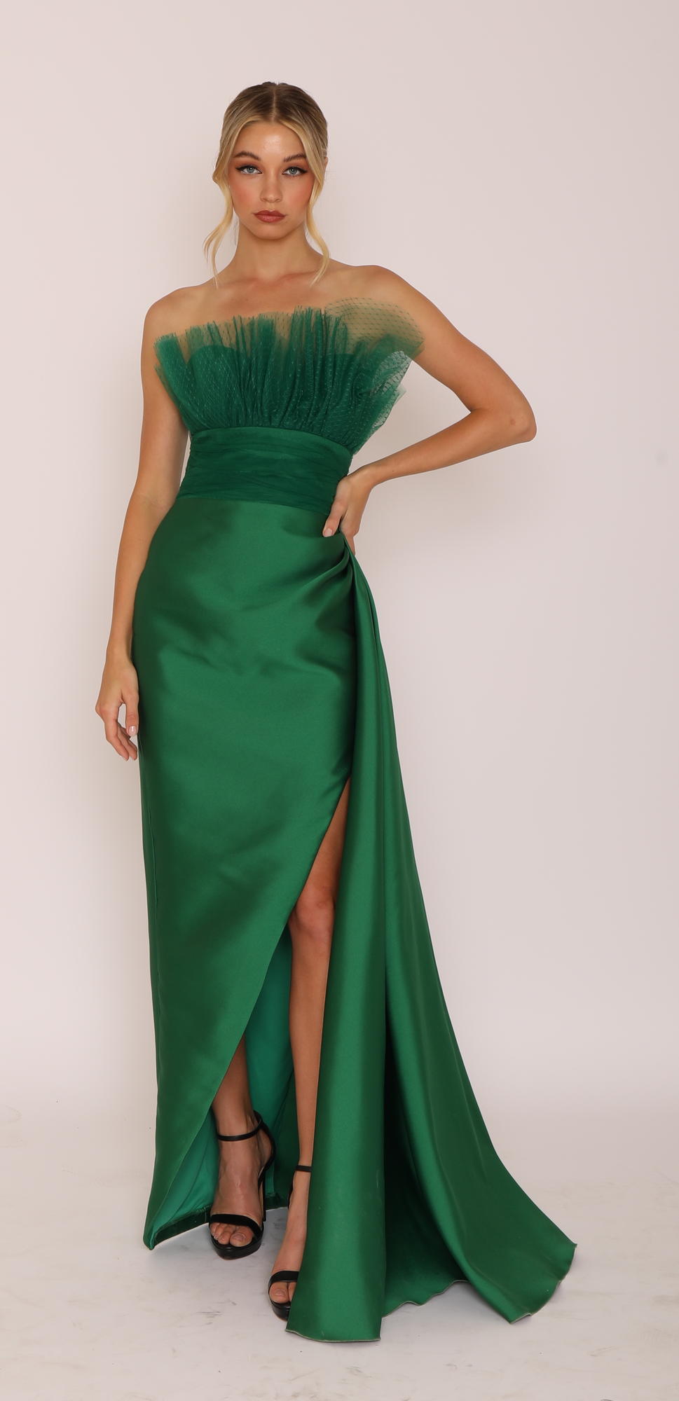 NICOLE BAKTI 7136 SIZE 4 ONLY NICOLE BAKTI 7136 SIZE 4 ONLY